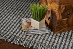 5inchesx8inches Grey Hand Woven Houndstooth Indoor Area Rug