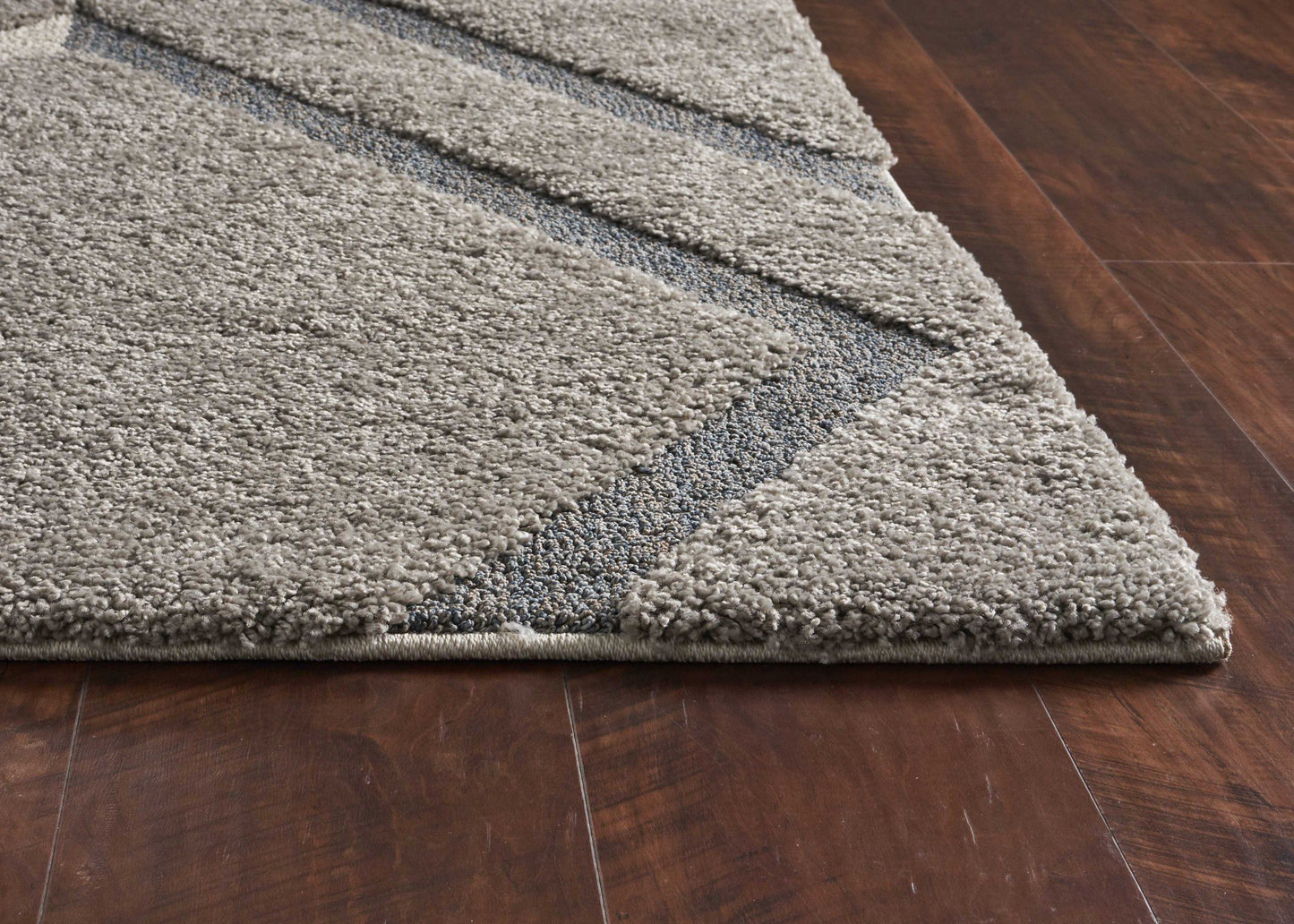 91" X 130" Ivory  Polypropylene Rug
