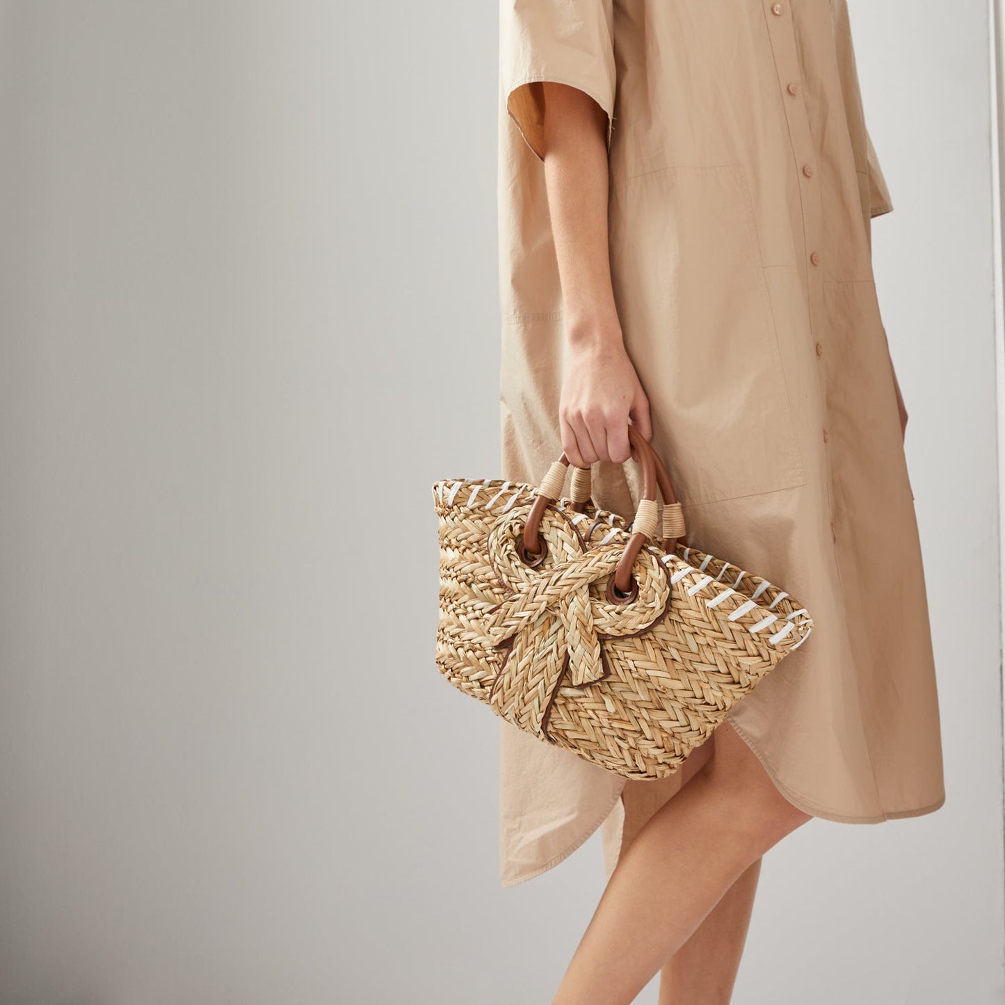 SolunaWeave™ – Walton Bowknot Basket Bag