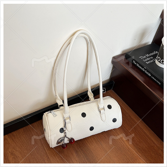 Cylindrical Women's Bag with Pendant