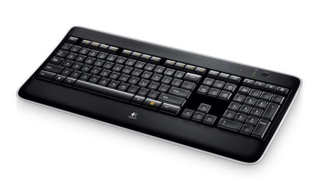 LOGITECH K800 Wireless Keyboard Adjustable Backlit Illumminum Hand